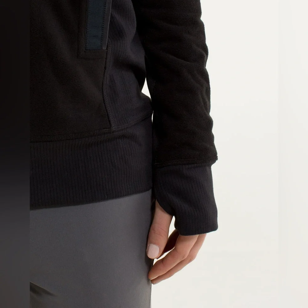 Lululemon Post Chaturanga Pullover Black size 4